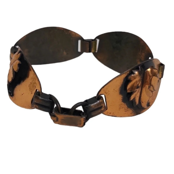 Vintage Copper Textured Leaf Link Bracelet - Picture 4 of 4